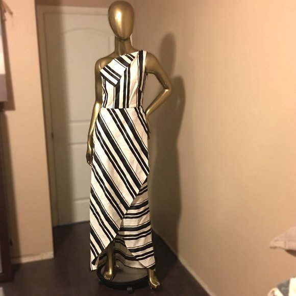 KAY UNGER One-Shoulder Cross Front Maxi Dress - Picture 6 of 16